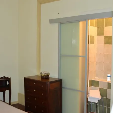 Pontmartin Pouchelon-montagne Bed & Breakfast *